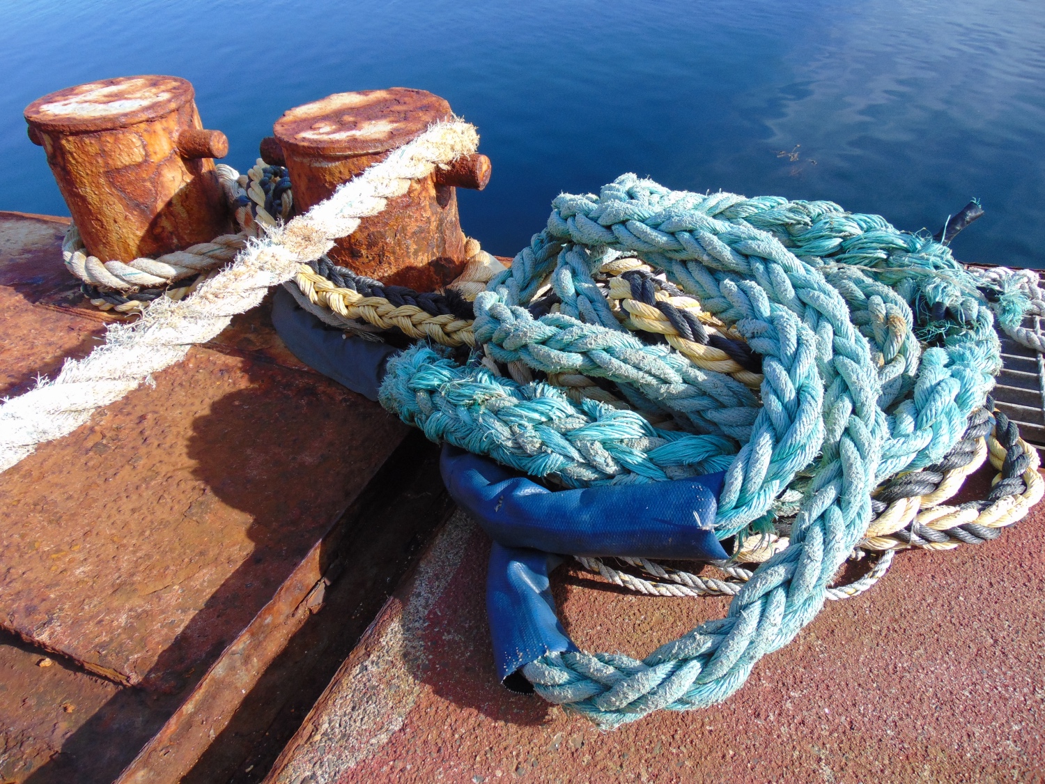 Ropes at the harbour